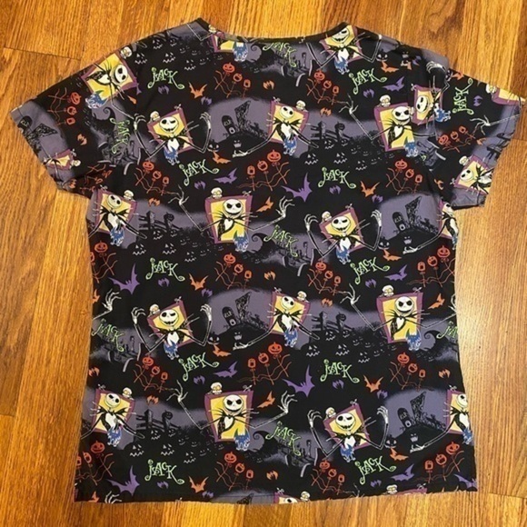 Disney Scrubs Nightmare Before Christmas All Around Print Womens Medium - Picture 4 of 4